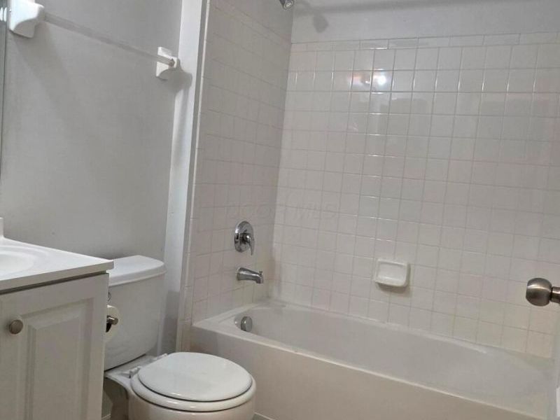 3065 Representation Terrace, Unit 215, Columbus, OH 43207 Photo 24