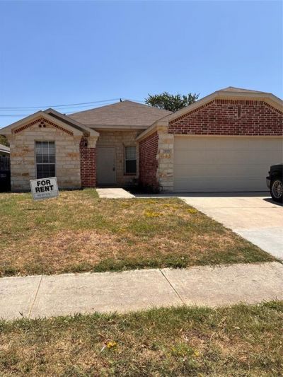 1029 Morrison Drive, Fort Worth, TX 76120 Main Photo