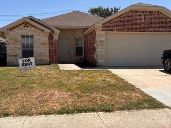 1029 Morrison Drive, Fort Worth, TX 76120