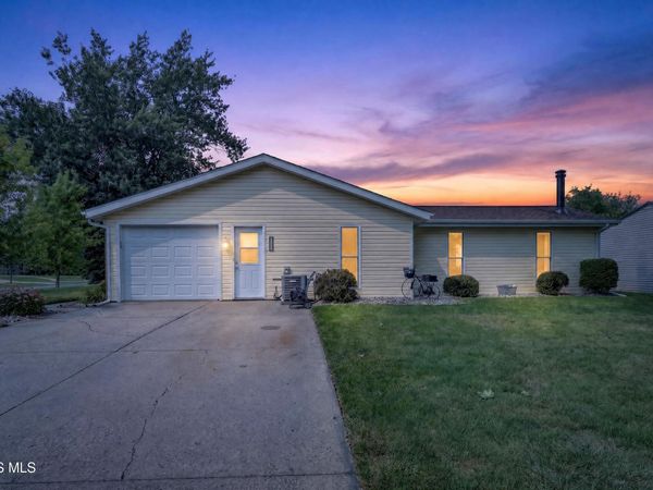 325 Auburn Lane, Bryan, OH 43506