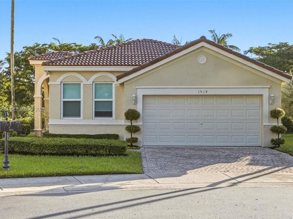 1514 Winterberry Ln , Weston, FL 33327