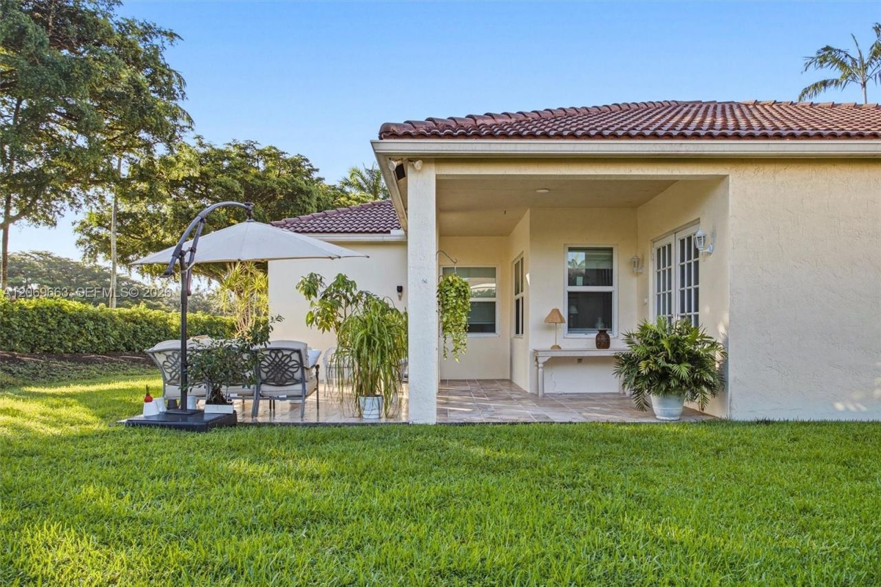 1514 Winterberry Ln , Weston, FL 33327 Photo