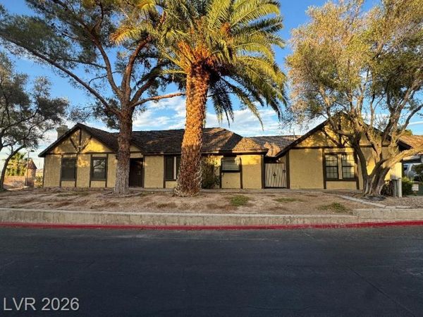 3908 Seaton Place , Las Vegas, NV 89121