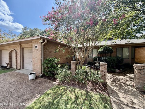 59 Shore Drive, Clinton, MS 39056