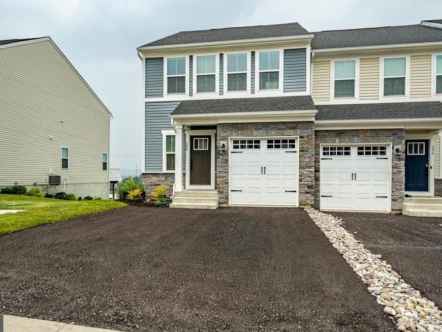 208 Chase Drive, Downingtown, PA 19335 Main Photo
