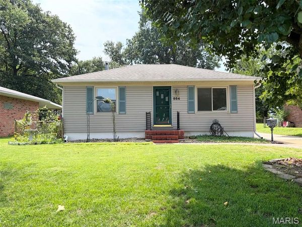554 Mildred Avenue, Wood River, IL 62095