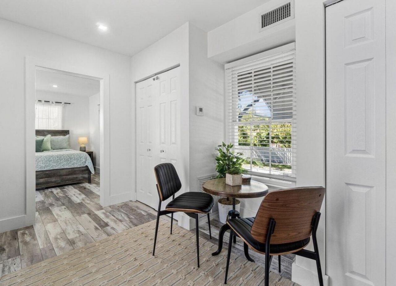 744 Sunset Road, West Palm Beach, FL 33401 Photo