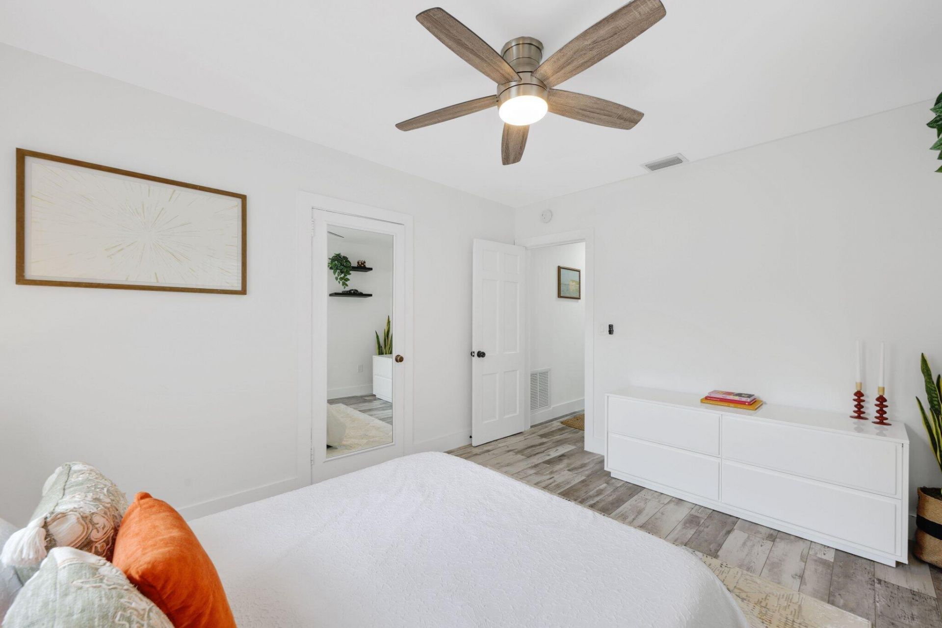 744 Sunset Road, West Palm Beach, FL 33401 Photo