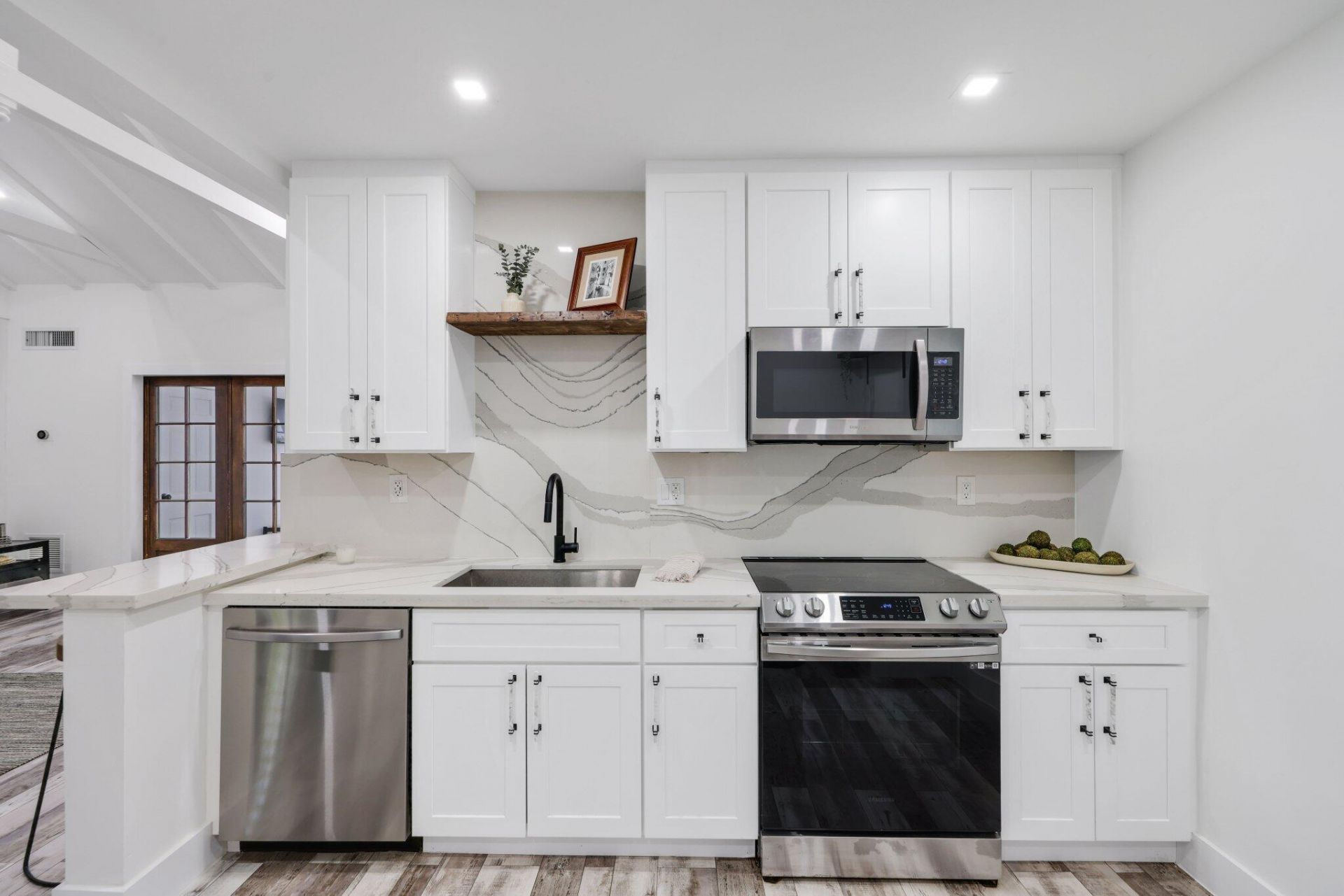 744 Sunset Road, West Palm Beach, FL 33401 Photo