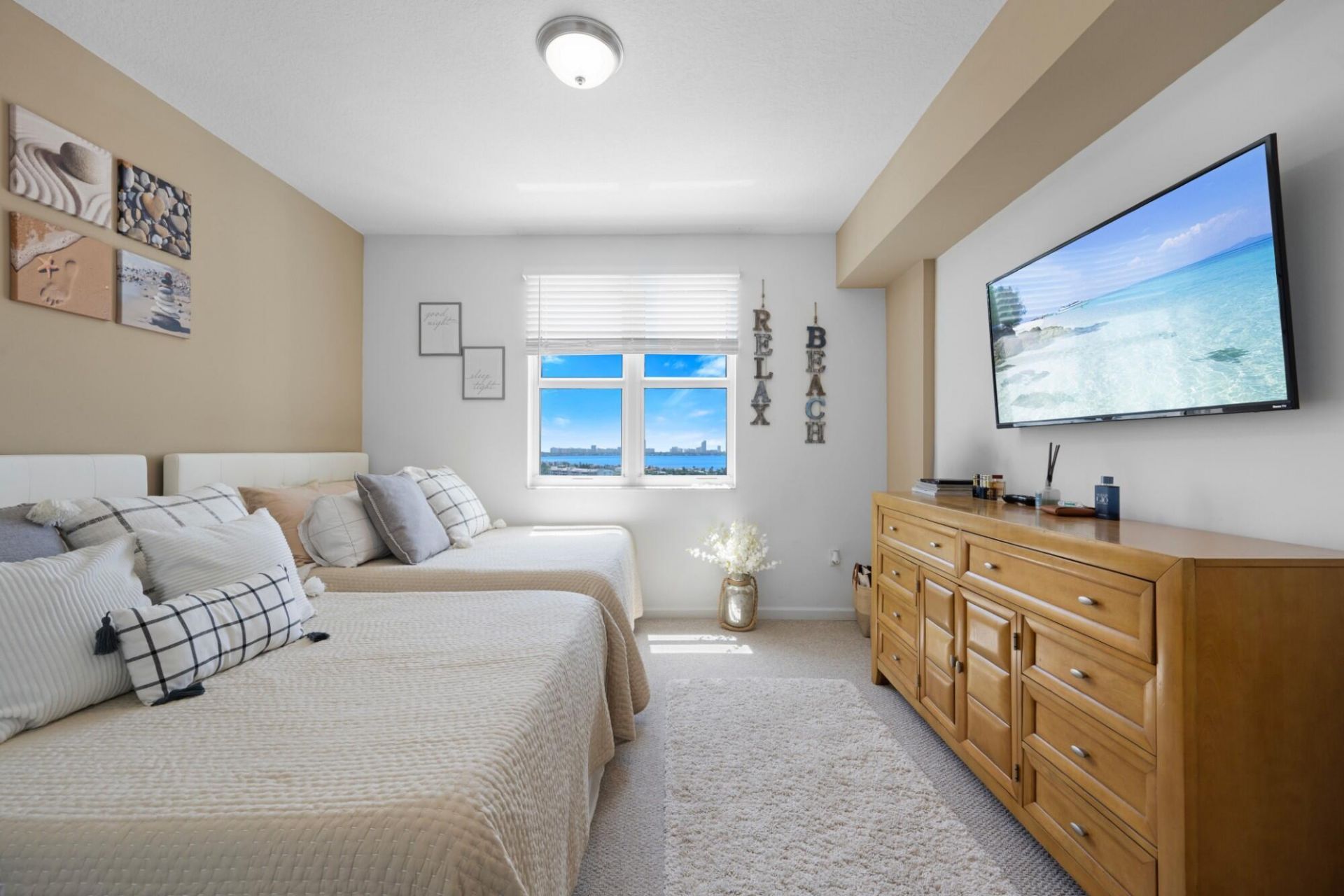 7900 Harbor Island Drive, Unit 1517, North Bay Village, FL 33141 Photo