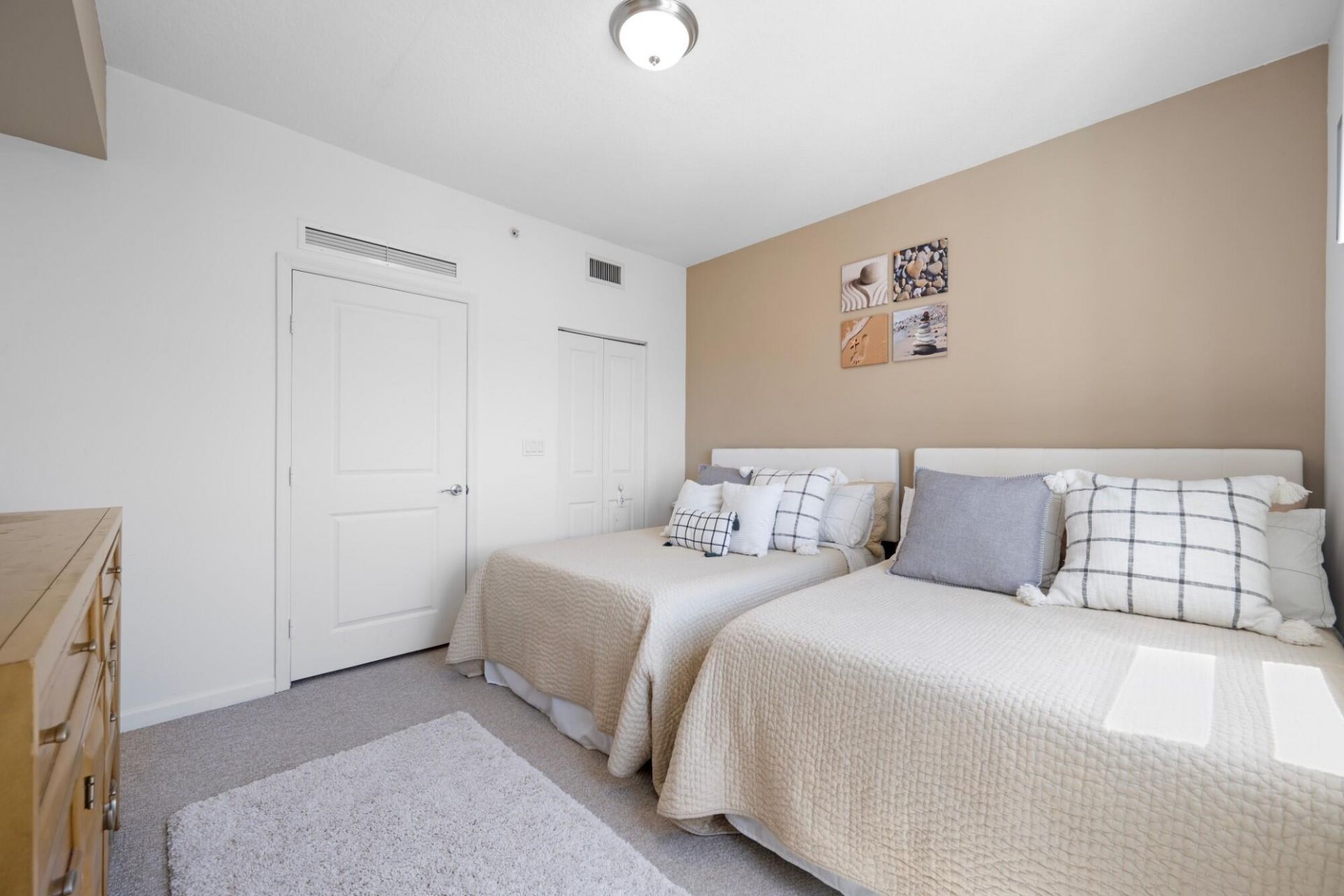 7900 Harbor Island Drive, Unit 1517, North Bay Village, FL 33141 Photo