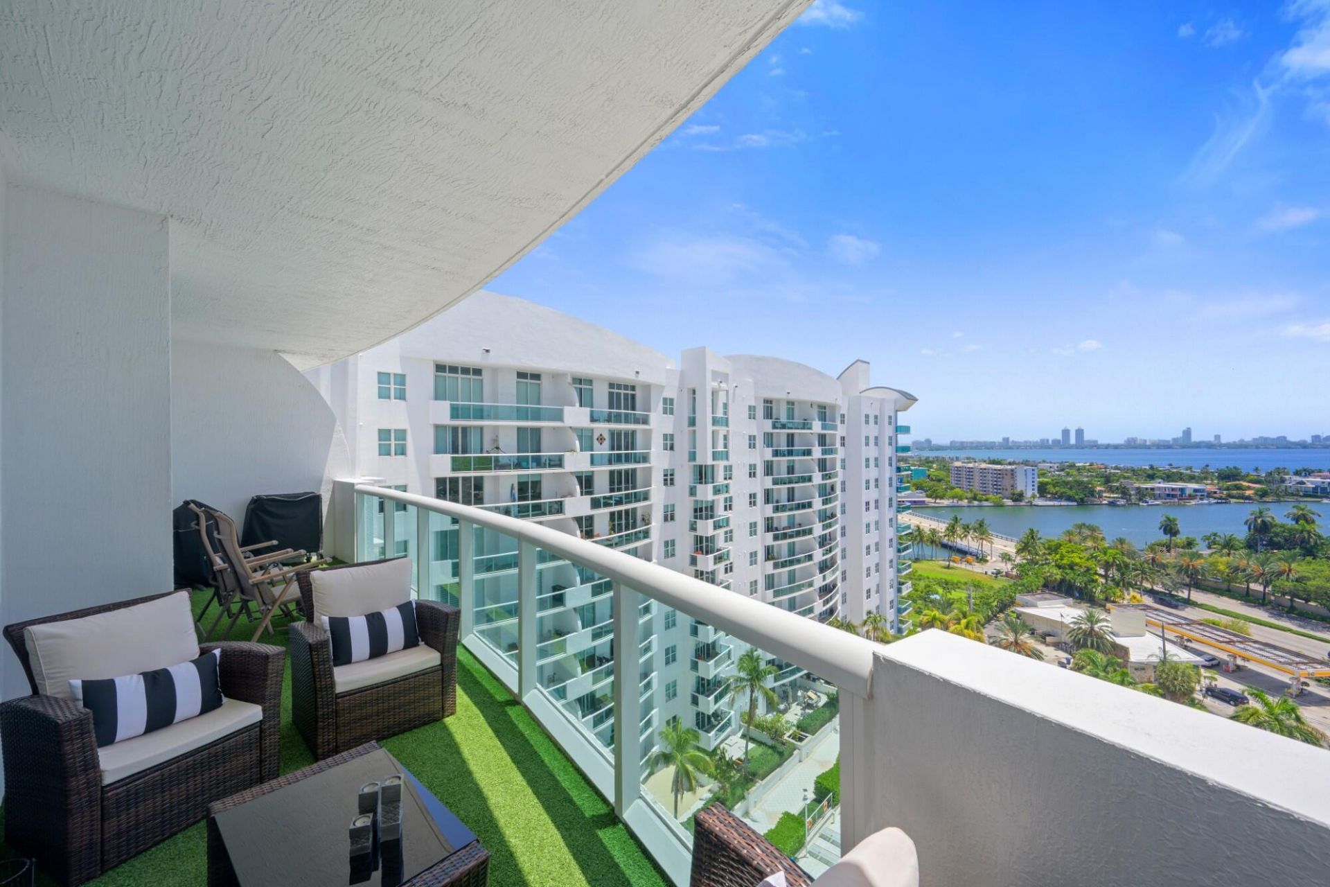 7900 Harbor Island Drive, Unit 1517, North Bay Village, FL 33141 Photo