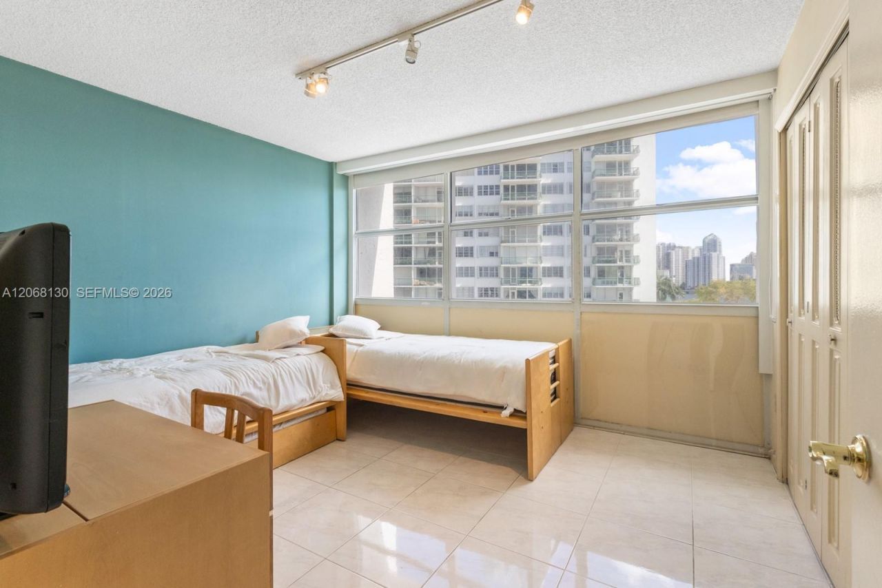 1420 NE Brickell Bay Dr , Unit 601A, Miami, FL 33131 Photo