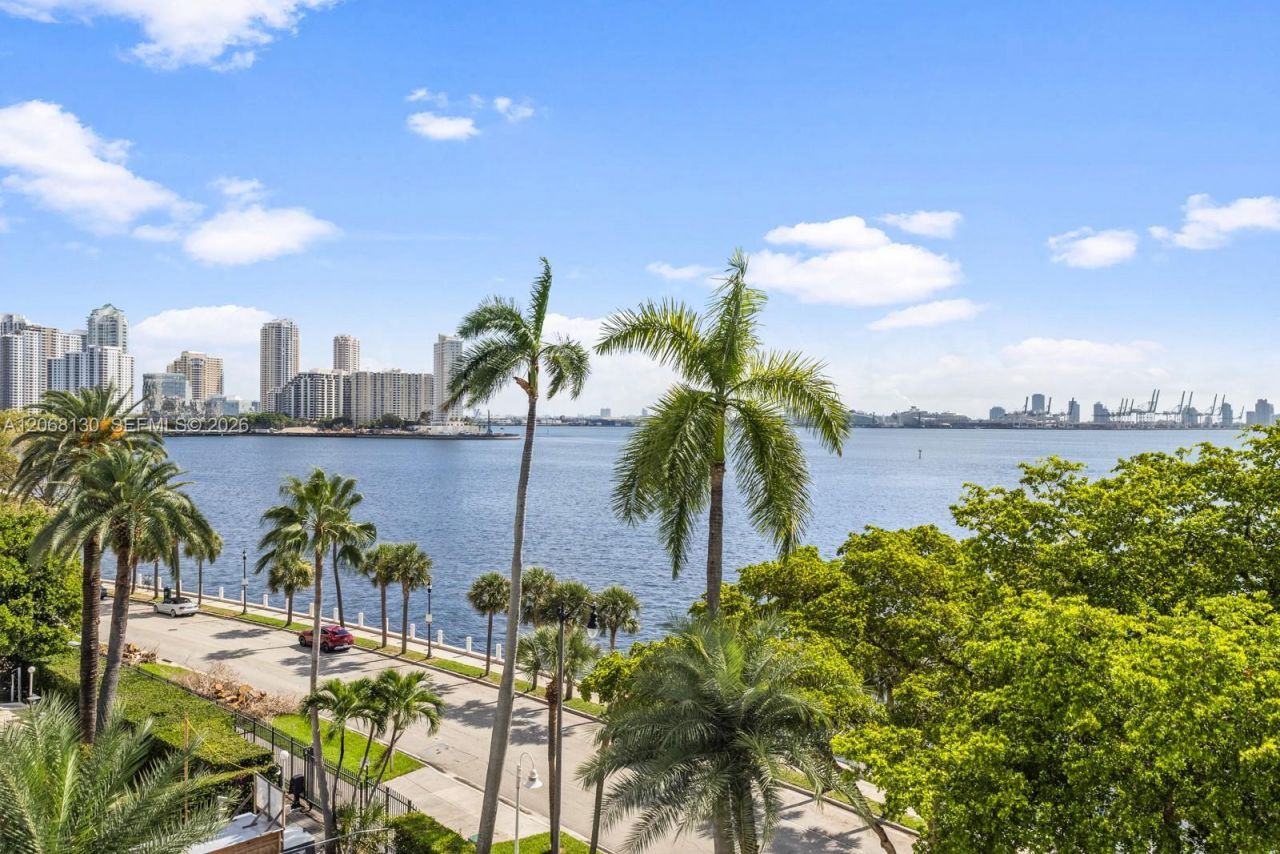 1420 NE Brickell Bay Dr , Unit 601A, Miami, FL 33131 Photo