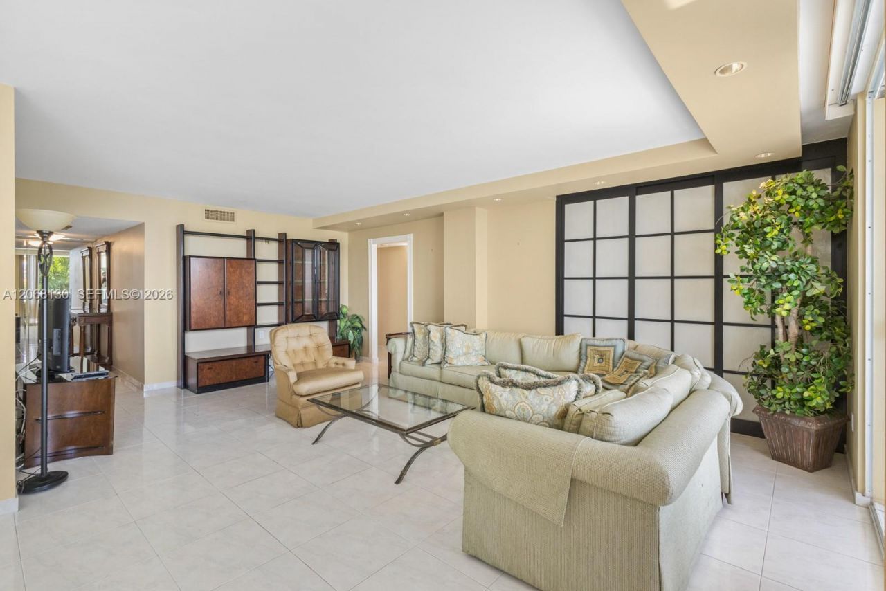 1420 NE Brickell Bay Dr , Unit 601A, Miami, FL 33131 Photo