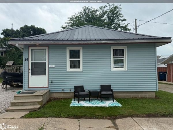 21 1St Street SE, Nora Springs, IA 50458