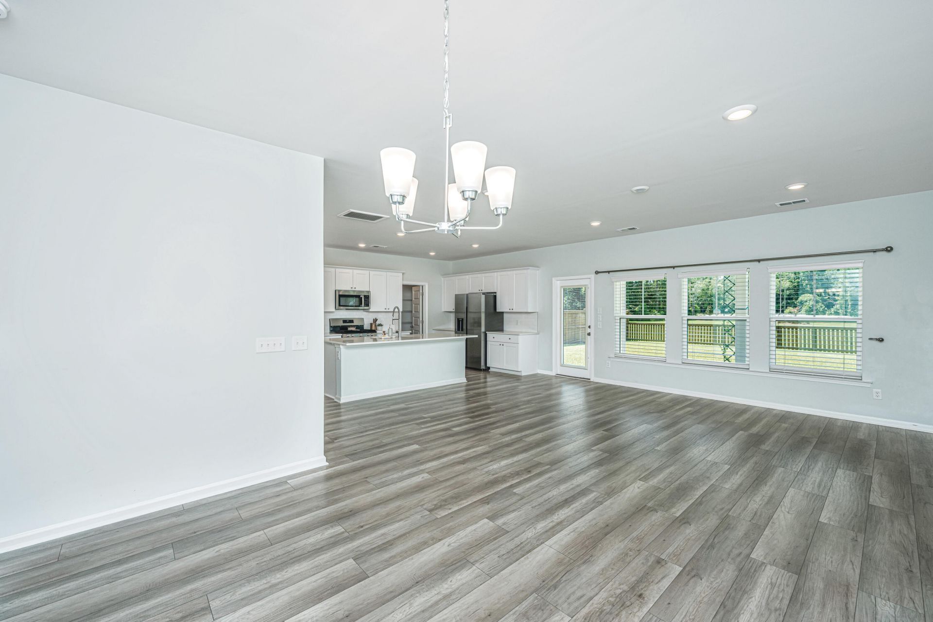 267 Woodland Oak Way Photo 4