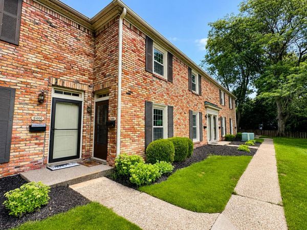 2468 Abbington Drive SE, Grand Rapids, MI 49506