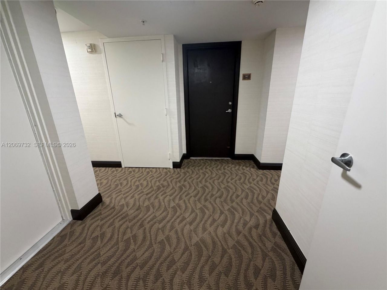 2011 N Ocean Blvd , Unit 602, Fort Lauderdale, FL 33305 Photo