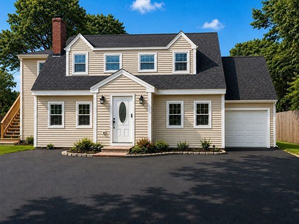 385 Bearses Way, Barnstable, MA 02601