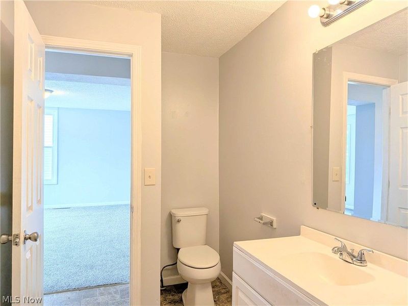 290 W Main Street, Alliance, OH 44601 Photo 10
