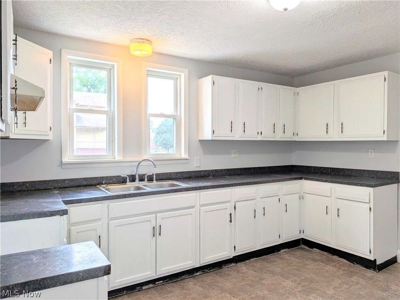 290 W Main Street, Alliance, OH 44601 Photo 7