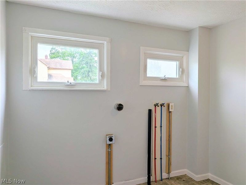 290 W Main Street, Alliance, OH 44601 Photo 8