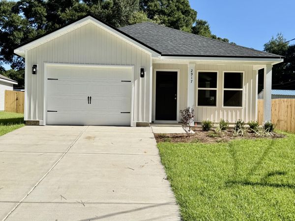 2917 Shoffner Avenue, Crestview, FL 32539