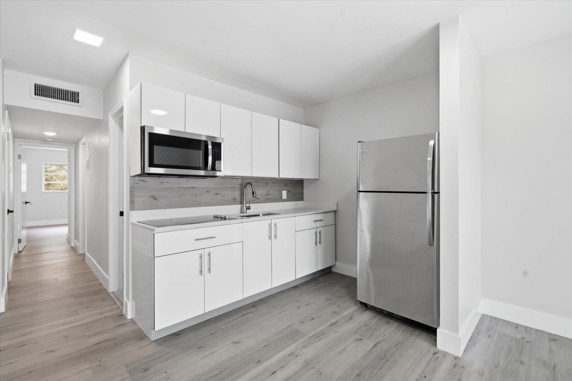 1638 Plunkett Street, Unit 11, Hollywood, FL 33020 Photo