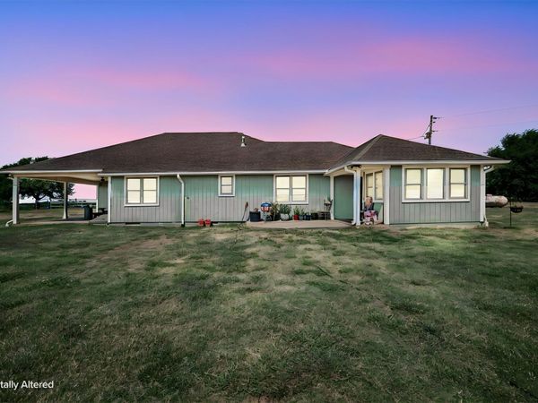 49301 S 360 Road, Pawnee, OK 74058