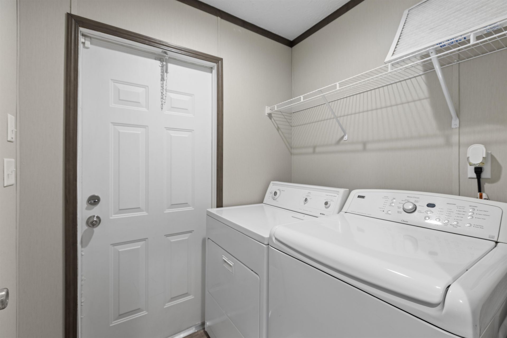 301 Allison Court Photo 19