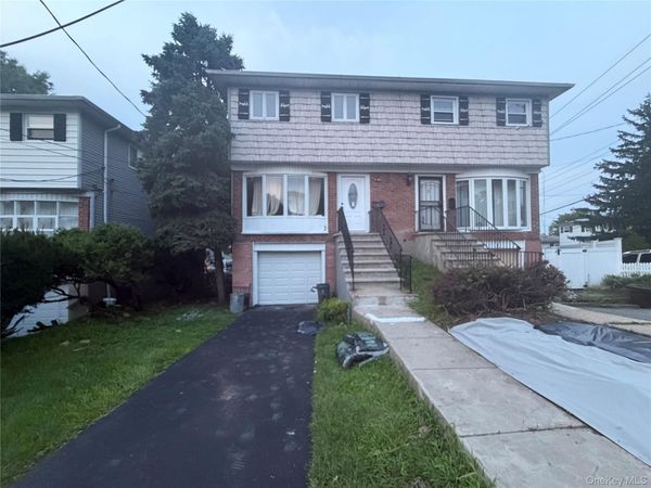 4 Gerri Lane, Yonkers, NY 10703