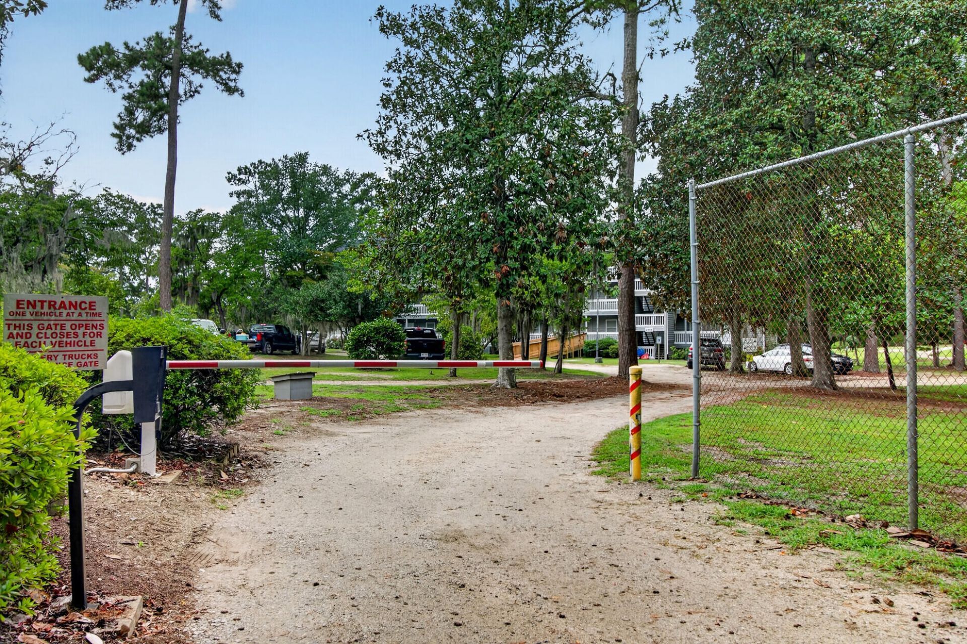 2204 Cypress Pointe Lane Photo 30