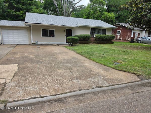 4211 Meadowlane Drive, Jackson, MS 39206