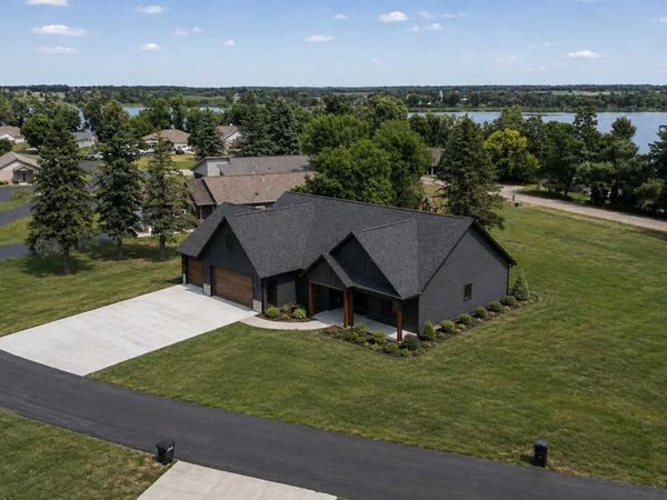 20639 County Highway 21, Detroit Lakes, MN 56501