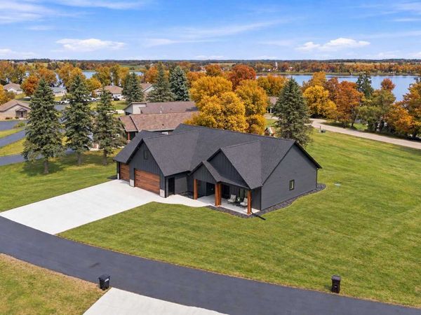 20639 County Highway 21, Detroit Lakes, MN 56501