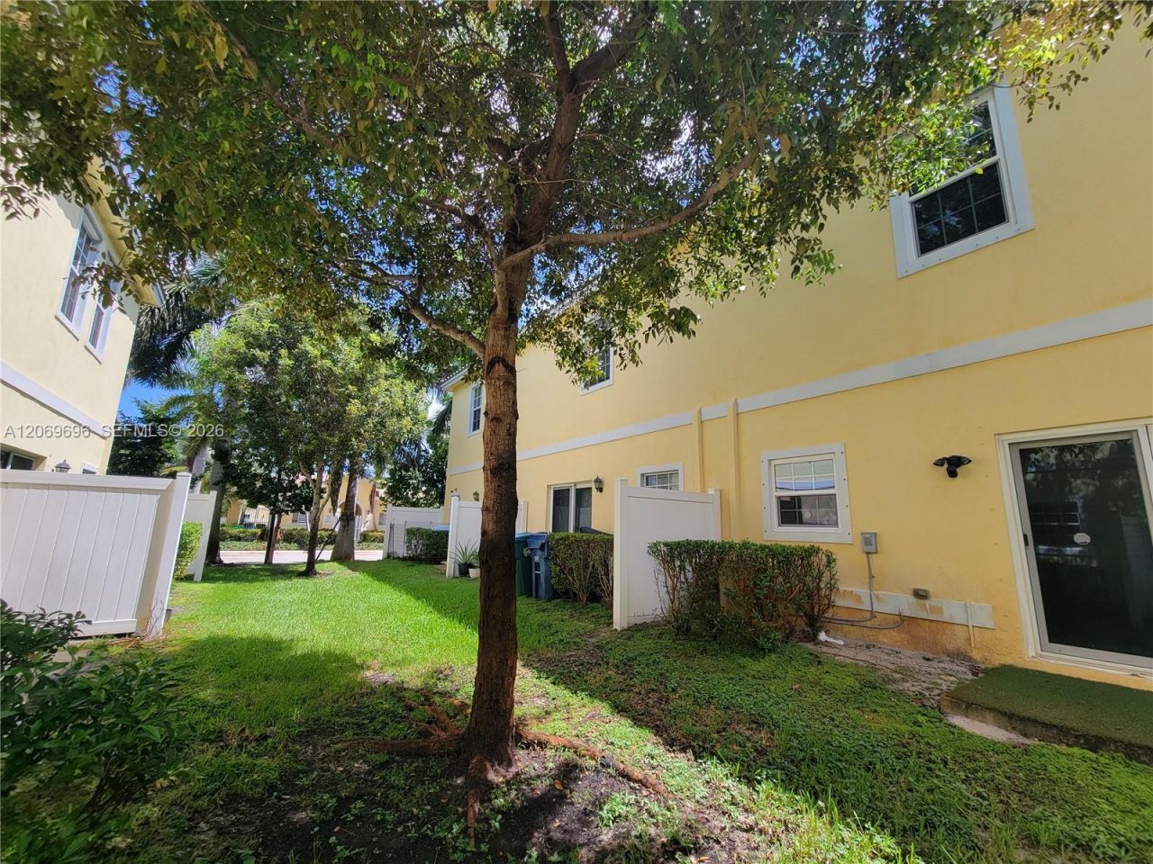 1107 NW 40th Ter, Unit 1107, Lauderhill, FL 33313 Photo