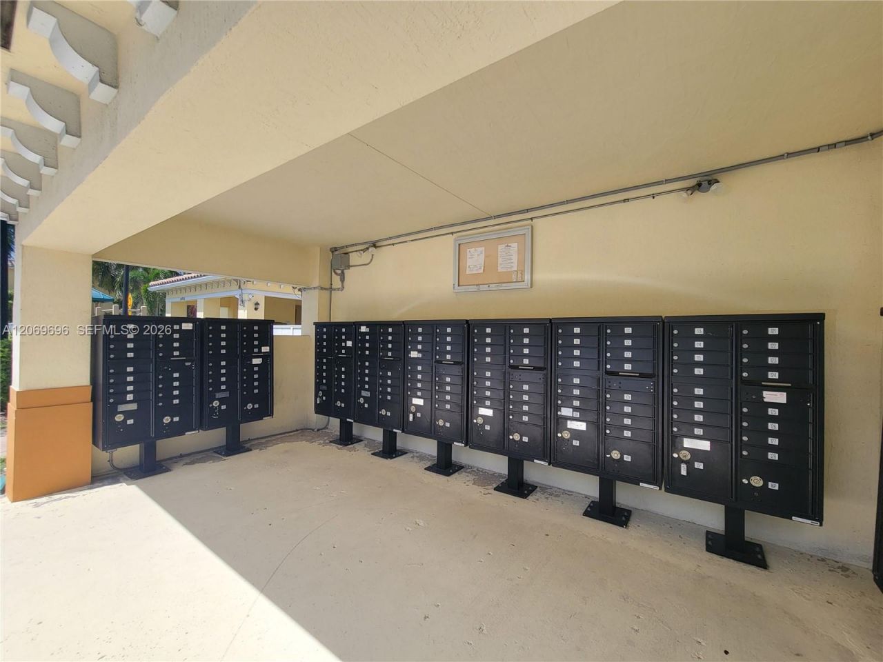 1107 NW 40th Ter, Unit 1107, Lauderhill, FL 33313 Photo