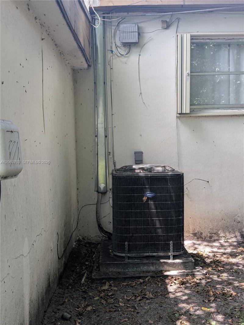 560 NW 184th Ter, Miami Gardens, FL 33169 Photo