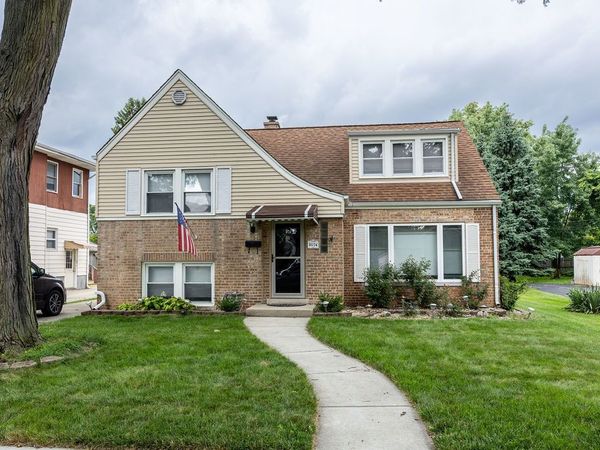 8024 S Christie Avenue , Lyons, IL 60534