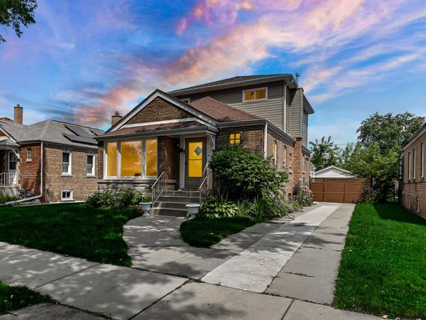 2840 W 98th Street , Evergreen Park, IL 60805