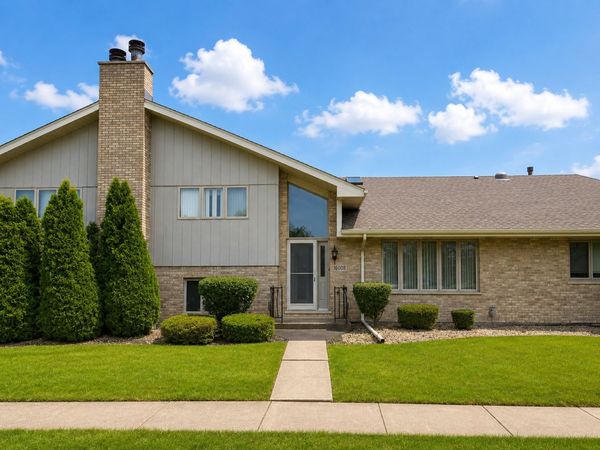 18008 Kansas Court , Orland Park, IL 60467