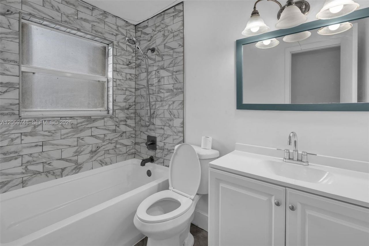 1640 NE 33rd St, Pompano Beach, FL 33064 Photo