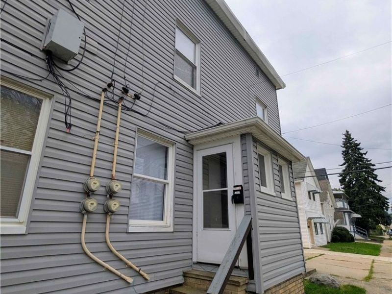 2915 Roanoke Avenue, Unit 4, Cleveland, OH 44109 Photo 3