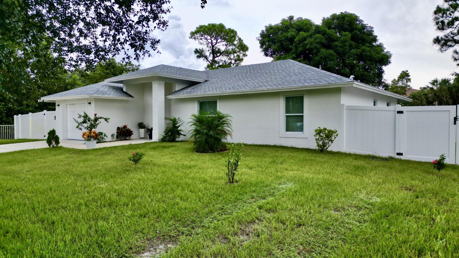 6539 Alexander Road, West Palm Beach, FL 33413 Photo