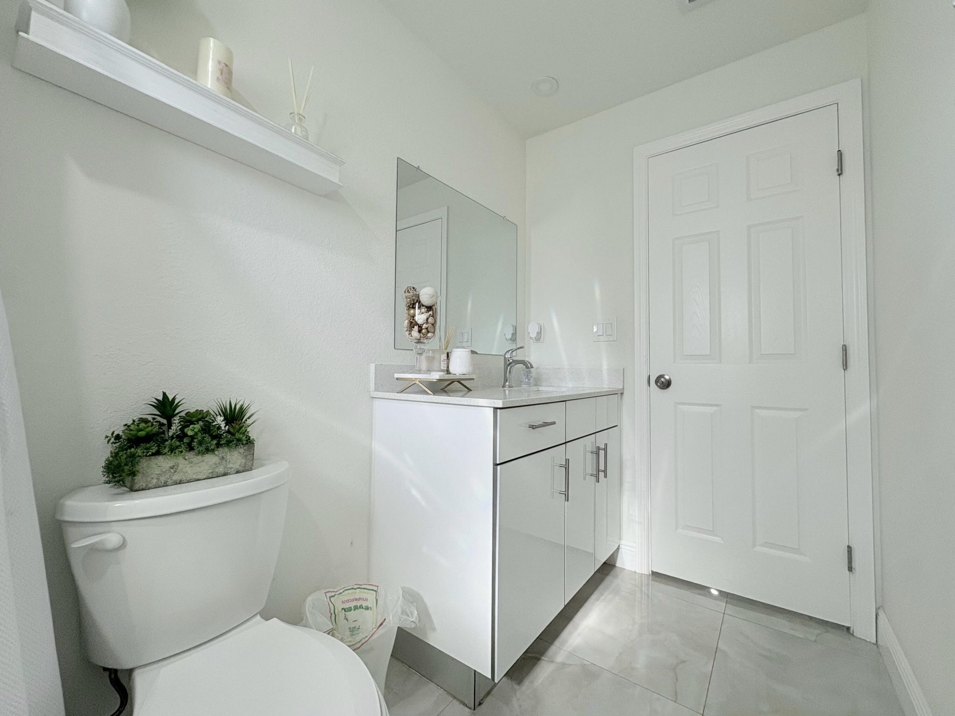 6539 Alexander Road, West Palm Beach, FL 33413 Photo