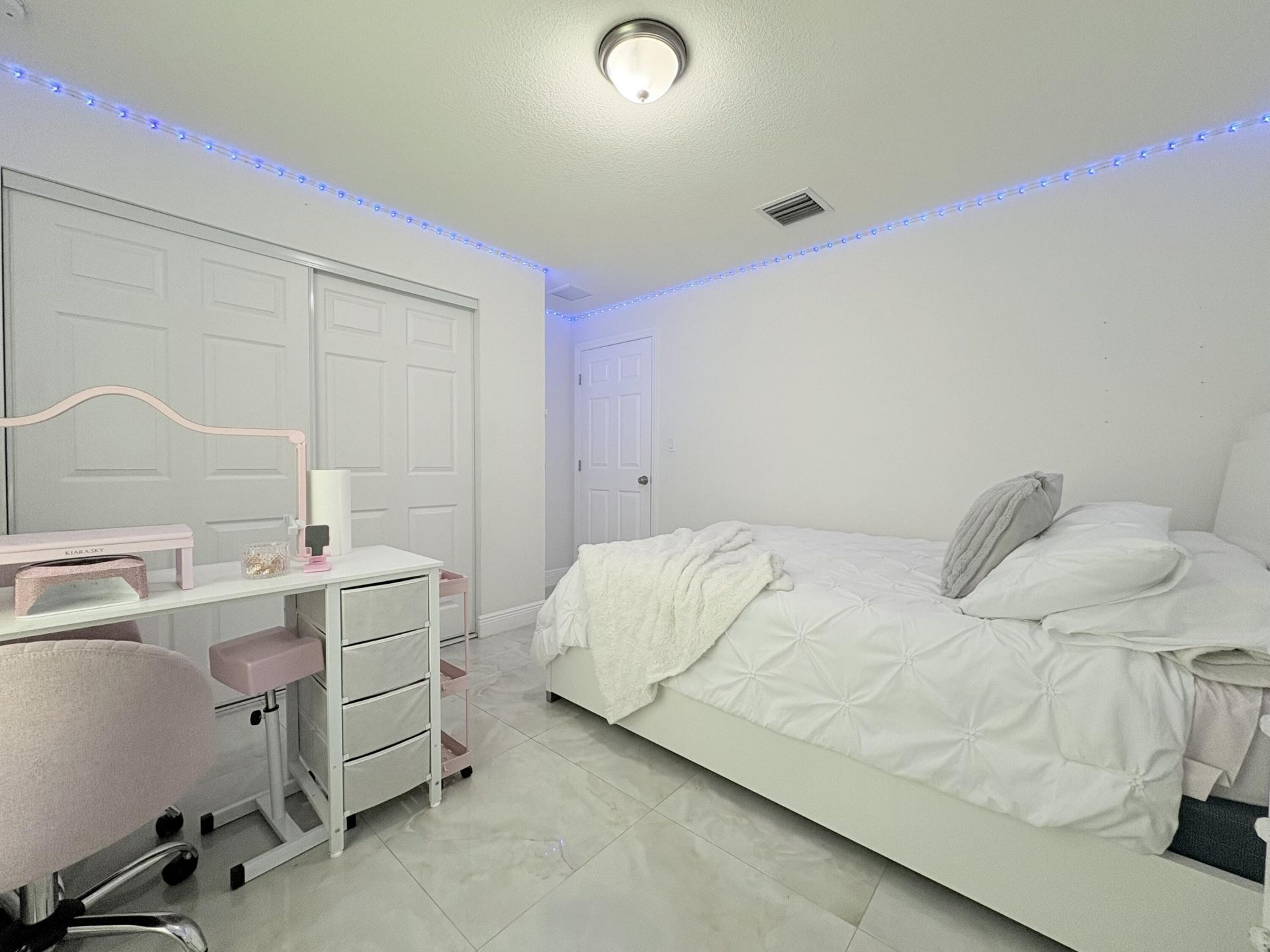 6539 Alexander Road, West Palm Beach, FL 33413 Photo