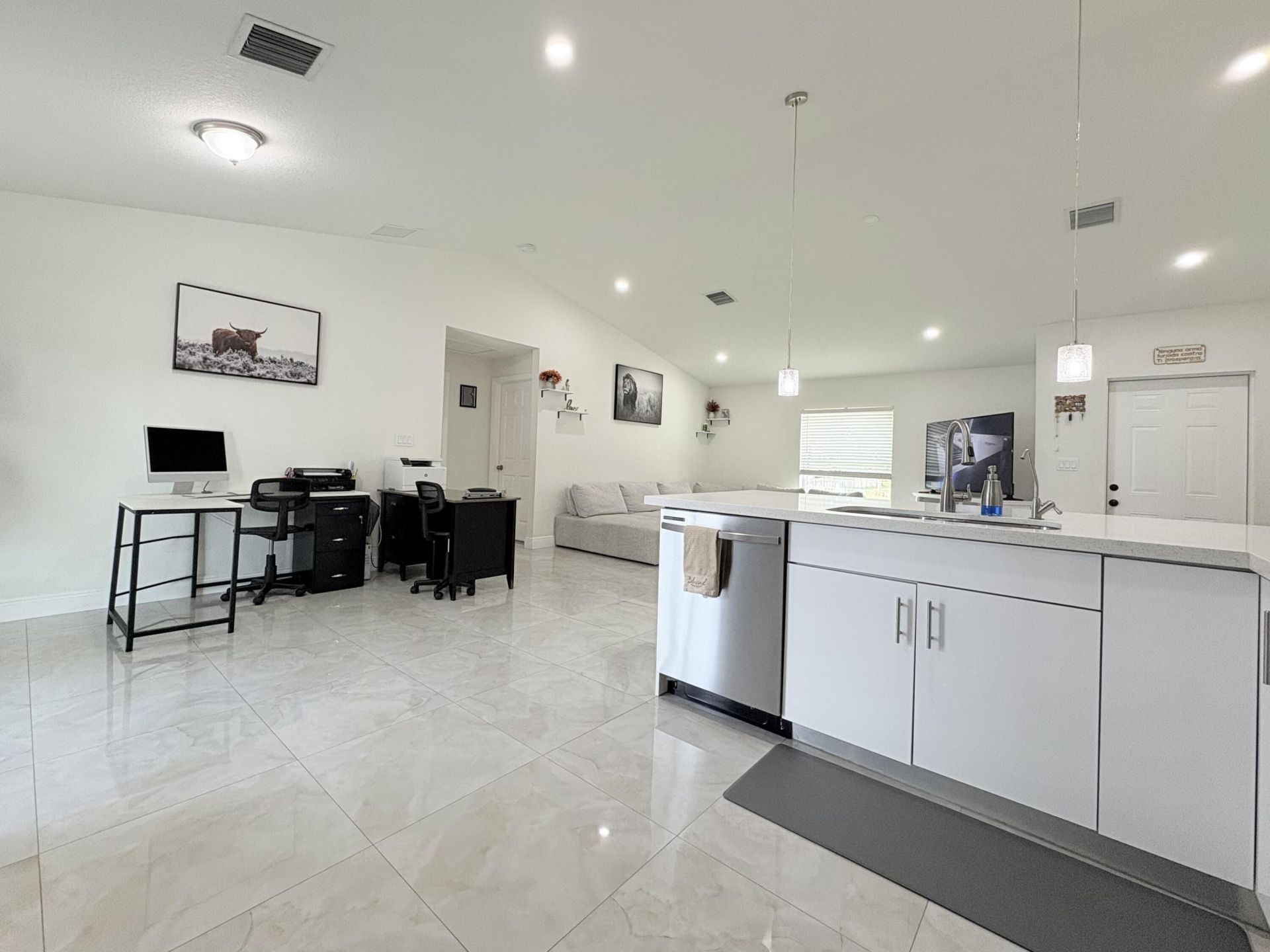 6539 Alexander Road, West Palm Beach, FL 33413 Photo