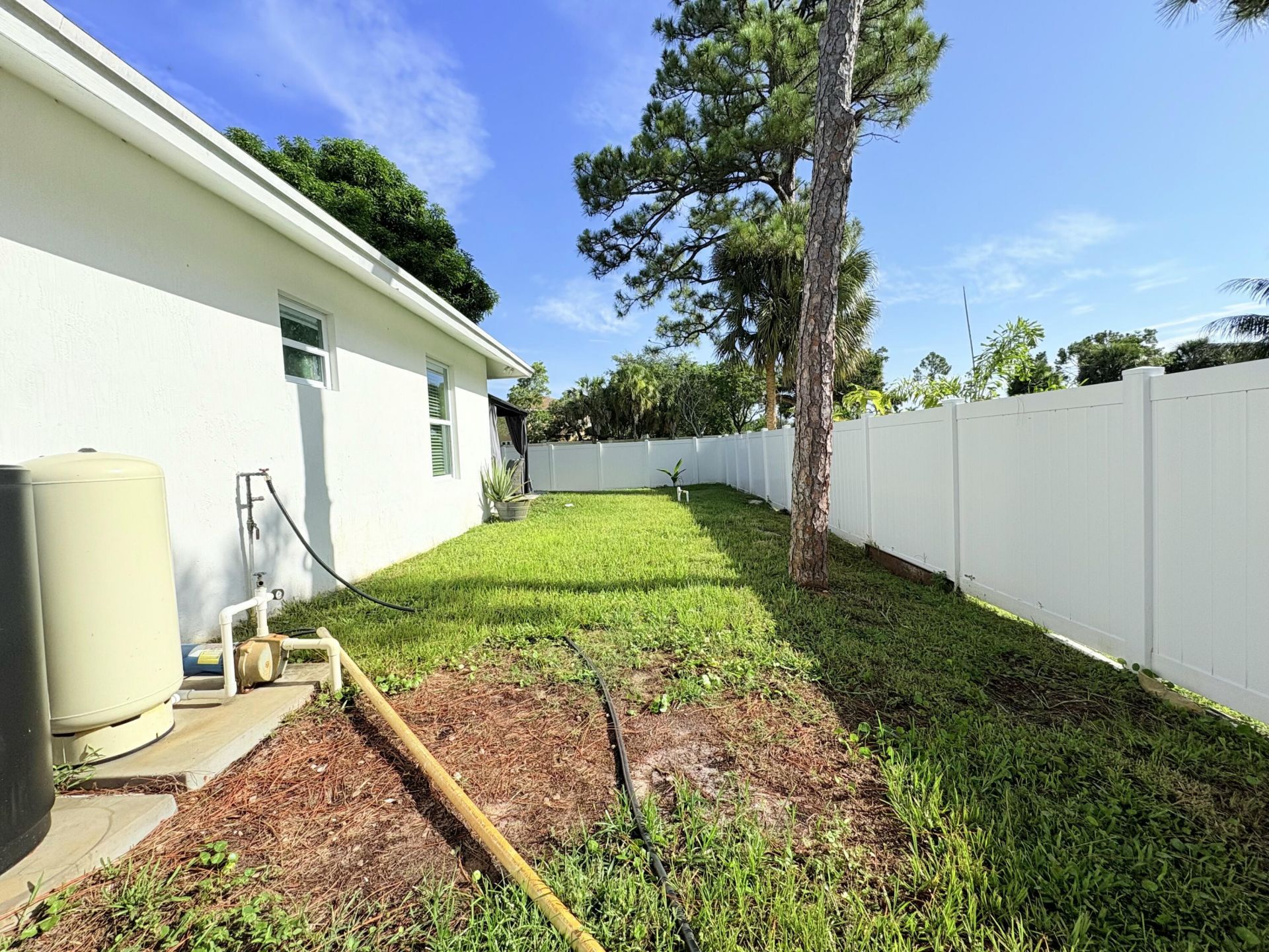 6539 Alexander Road, West Palm Beach, FL 33413 Photo