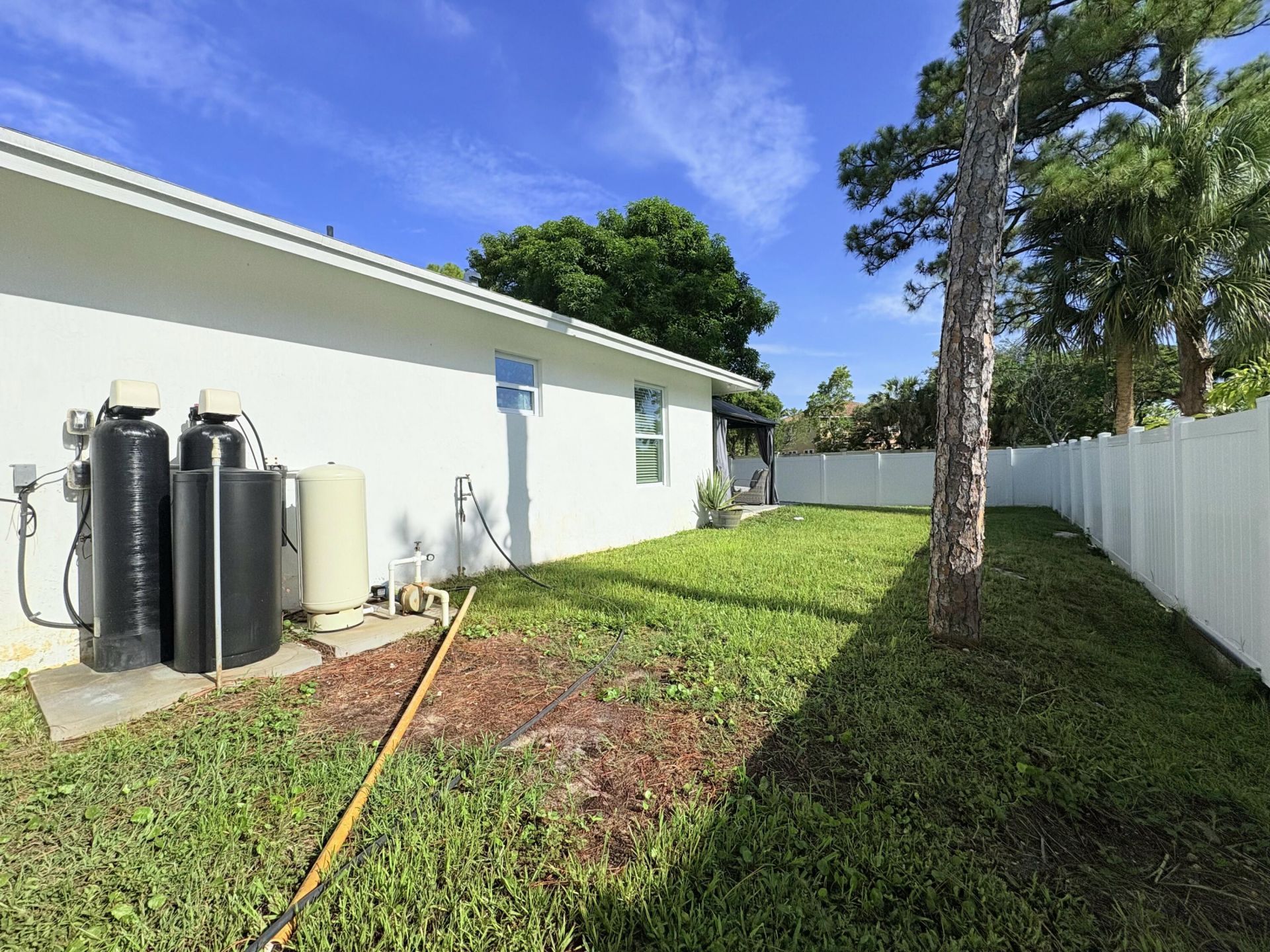 6539 Alexander Road, West Palm Beach, FL 33413 Photo